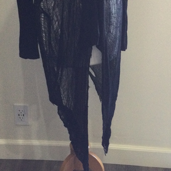 Benjamin Jay black top - Picture 2 of 5